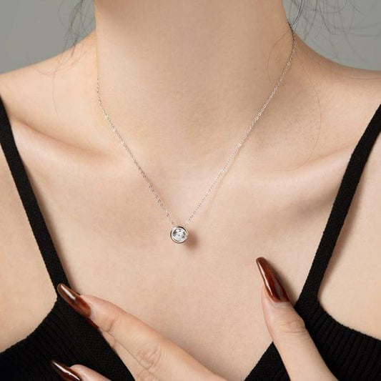 simple silver plated zircon pendant